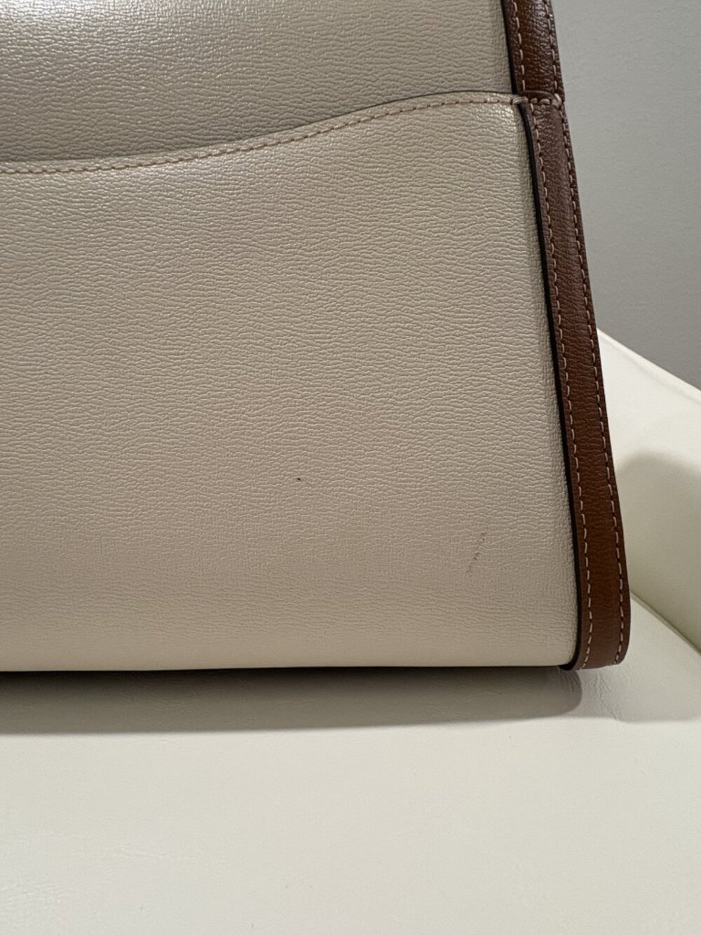 Cream & Tan Purse - Picture 3 of 6